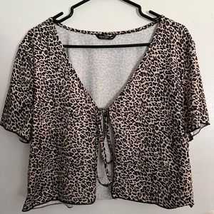 Open front cheetah print tie shirt